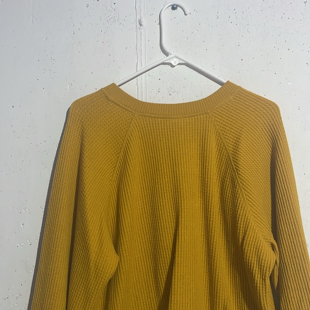 Old Navy Yellow Sweater. XL - Picture 2 of 2